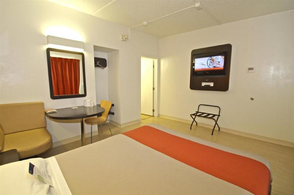 Motel 6-Villa Park, Il - Chicago West Room photo